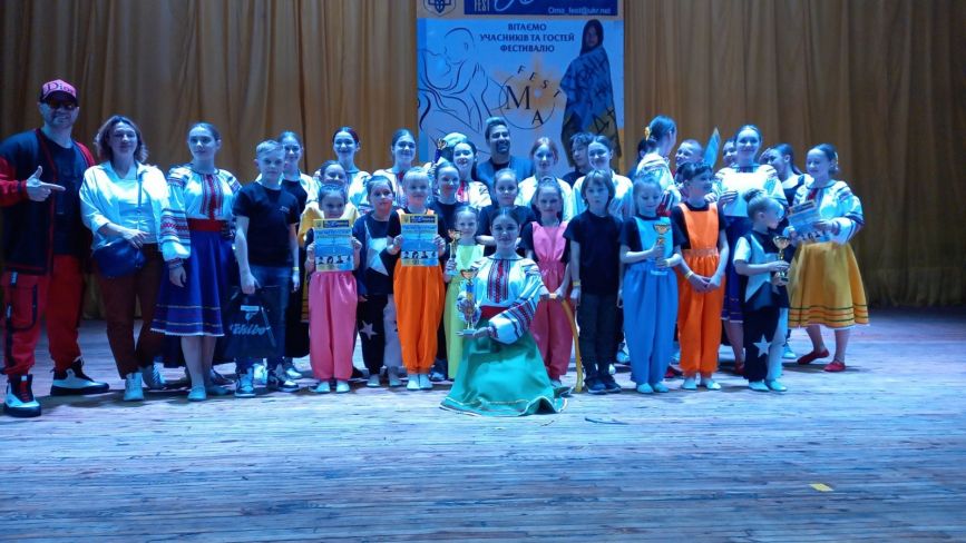 Танцювальний колектив «Візаві» з «Ома-фесту» привіз «золото» та «срібло»