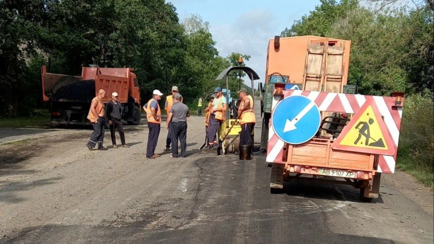 Закінчили поточний ремонт доріг у Махнівській громаді
