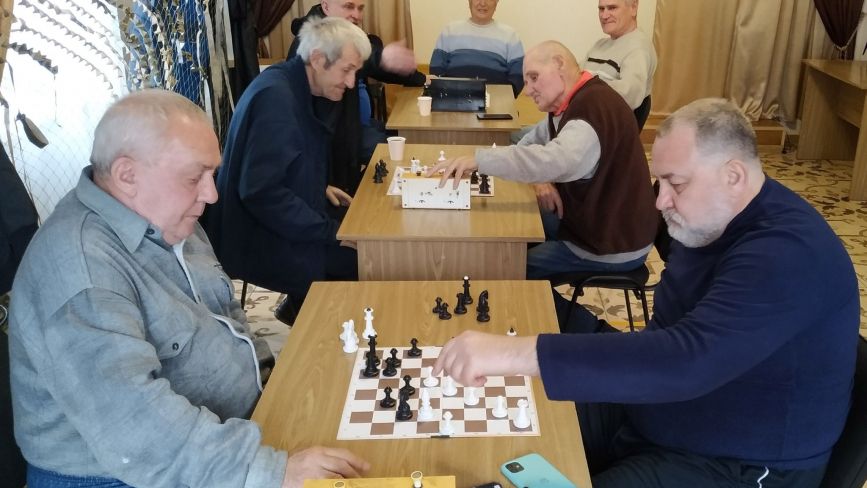 У Козятинському терцентрі до Дня соцпрацівників провели відкритий турнір з шахів