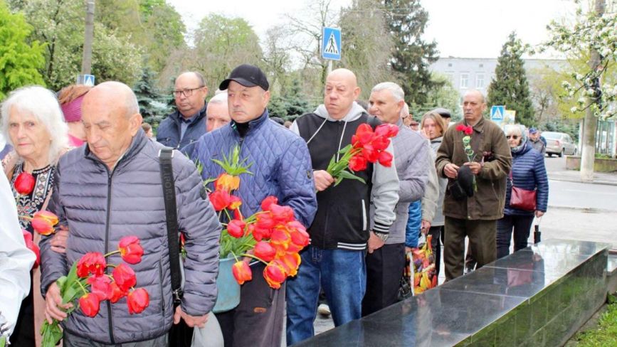 Козятин схиляє голову перед пам'яттю Чорнобильських героїв