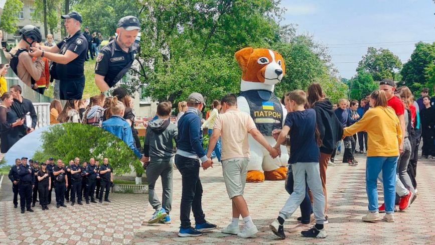 Пес Патрон, конкурси і змагання: на Козятинщині відзначили День поліцейського офіцера