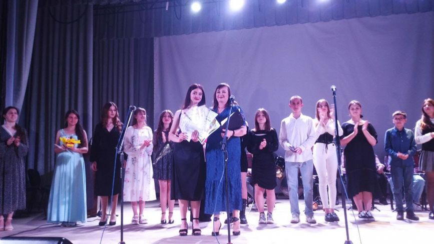 Співали, танцювали, отримували свідоцтва: випускний вечір Козятинської дитячої музичної школи