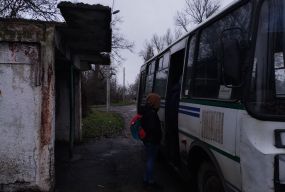 «В Іванківці після роботи немає чим доїхати». Розібралися, чому