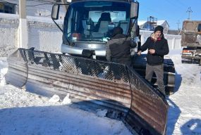 Аграрії долучилися до розчищення доріг у Козятинській громаді