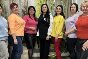 Майстер-клас, що подарував крила: творчу терапію організували для матерів та дітей у Махнівському ІРЦ