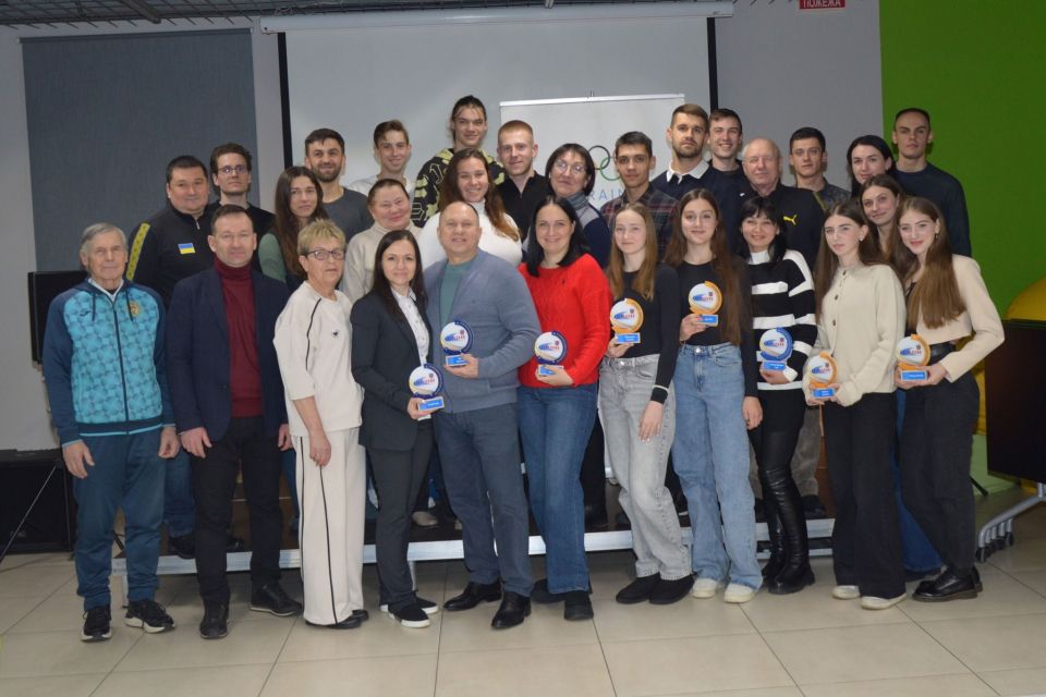 Анна Шарун, Олексій Лясковець та їх тренер Володимир Галицький номінанти ФЛАВО