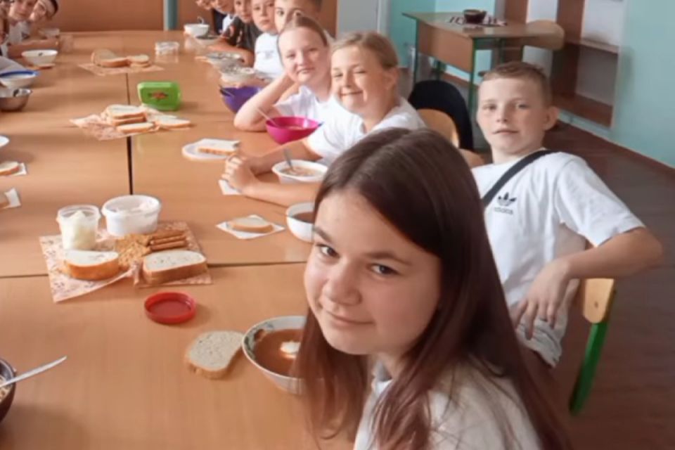 У Бродецькому відзначили День борщу та подякували волонтерам