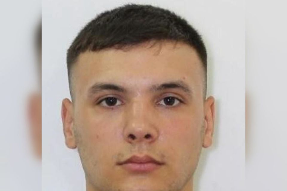 Вчинив кримінал та переховується. Шукають 20-річного Максима Мельника