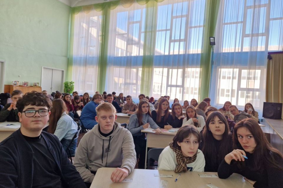 Учні 11-х класів показали ерудицію у змаганнях із математики