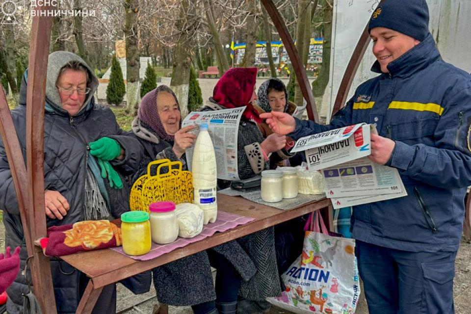 У Козятині, Хмільнику, Калинівці офіцери-рятувальники говорили про безпеку