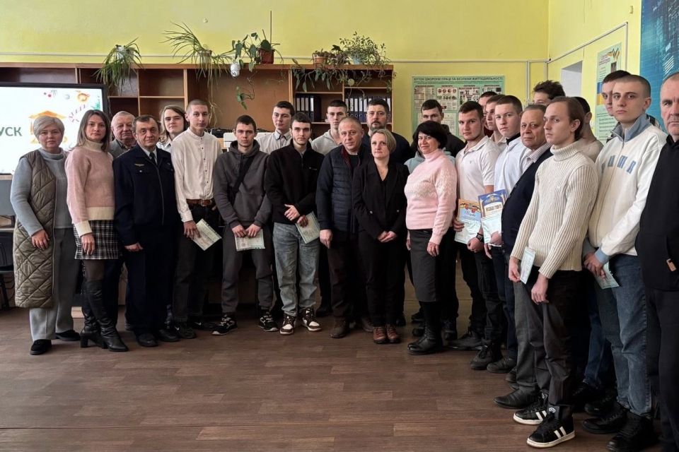 Отримали дипломи про здобуття професії: випуск помічників машиністів у Козятині