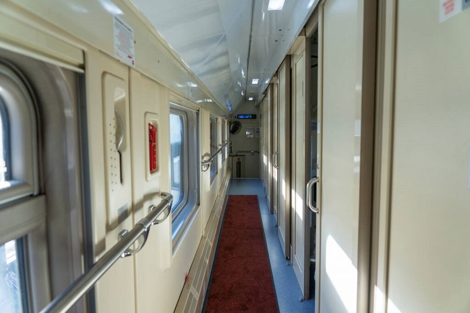 Через повідомлення про замінування, потяг відправився зі станції з 2-х годинним запізненням