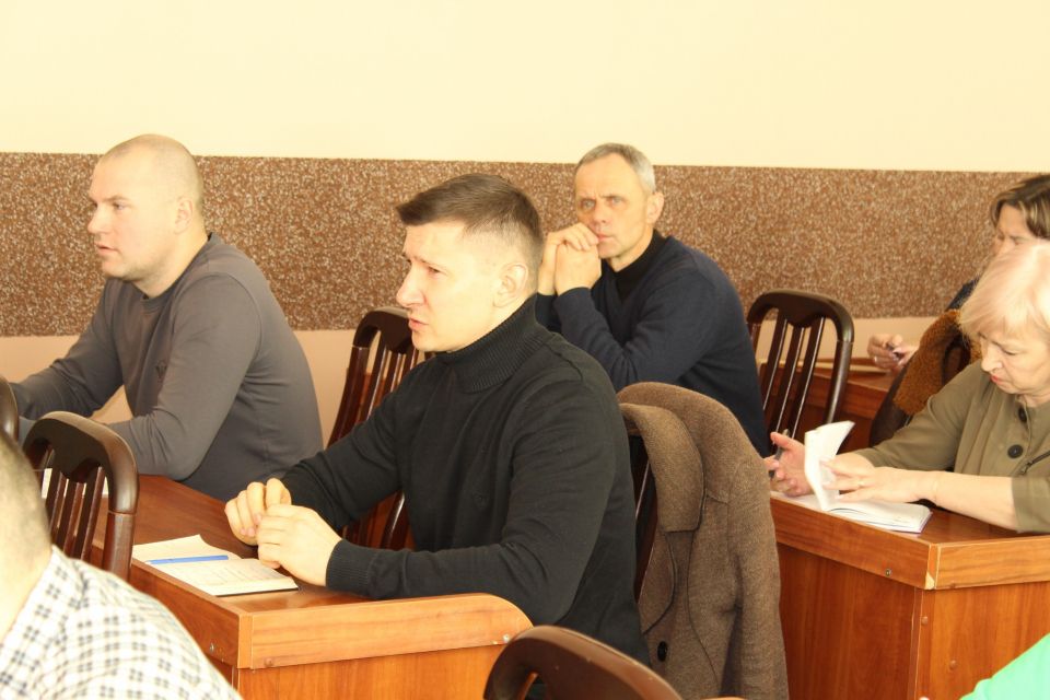 Дороги, підтоплення, ремонт, стерилізація: головне з апаратної наради у Козятині