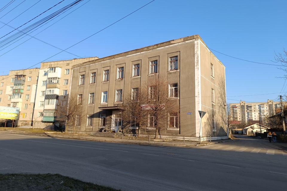 Майже вісім мільйонів — колишній Стоматцентр у Козятині виставили на продаж