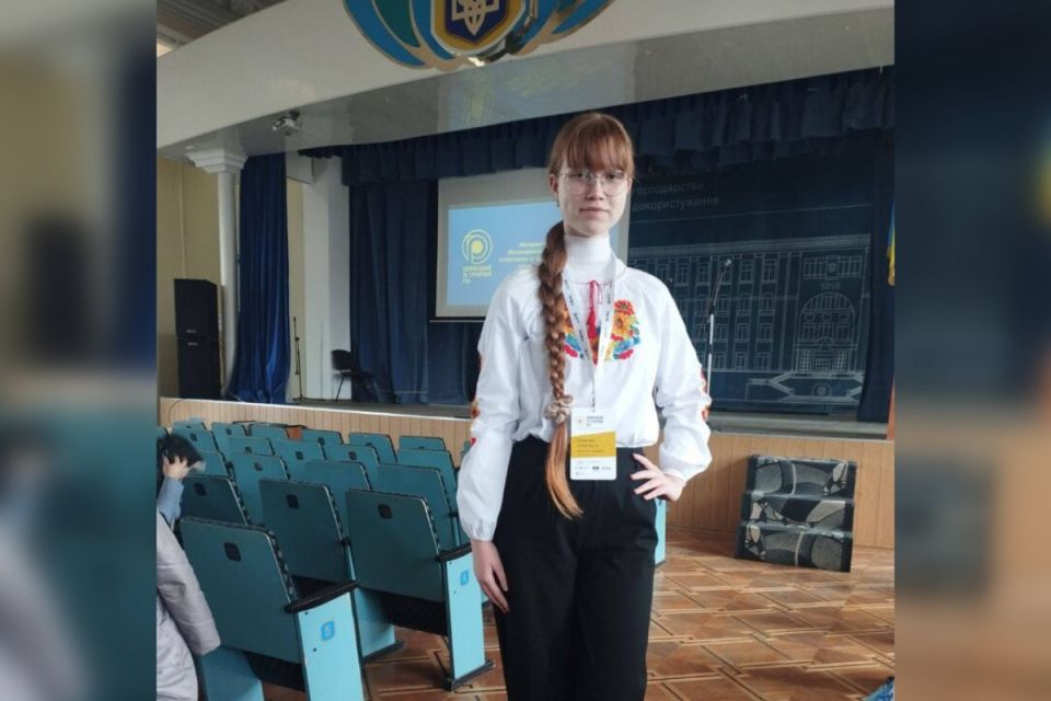 Дев’ятикласниця з Самгородоцької громади увійшла у трійку кращих знавців історії України