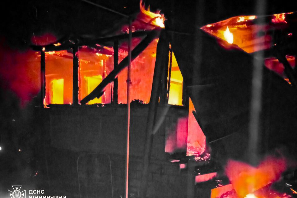 За добу горіло шість житлових будинків.  Один з них — на Козятинщині