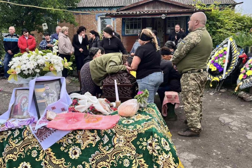 «Особливим щастям була звістка про майбутнє батьківство».  Герою Анатолію Ганевичу назавжди 27...