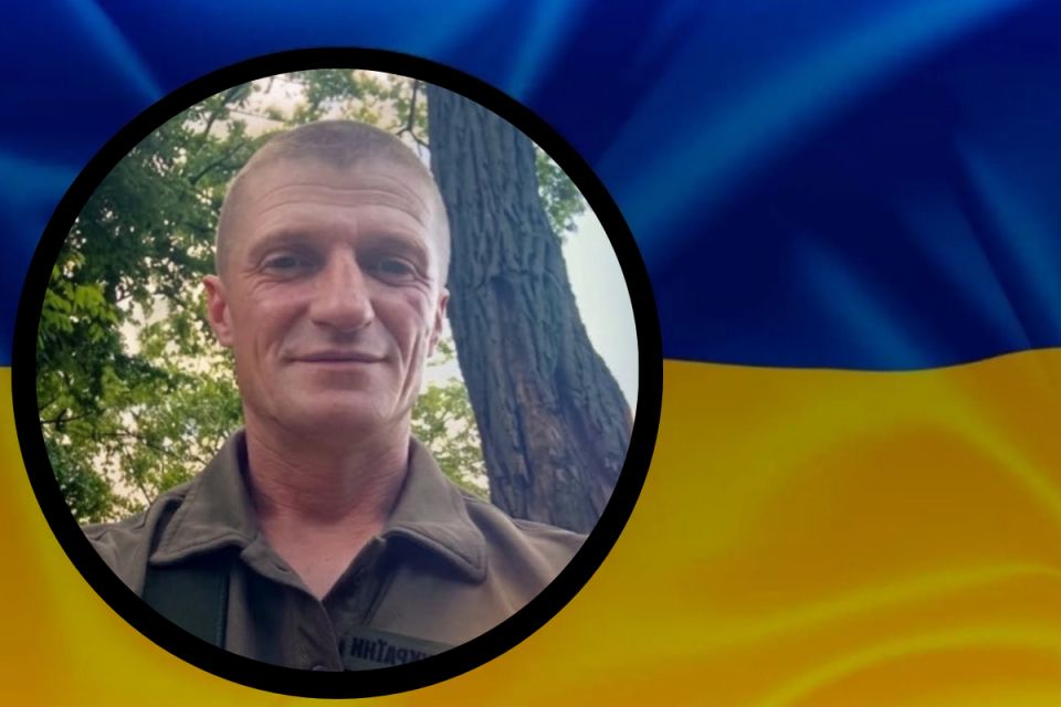 Траурний кортеж з Козятина у Пляхову: Герой Олександр Франчук повертається додому