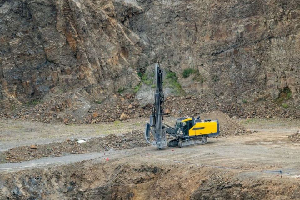На Козятинщині лунатимуть вибухи. Підриватимуть жежелівський кар'єр