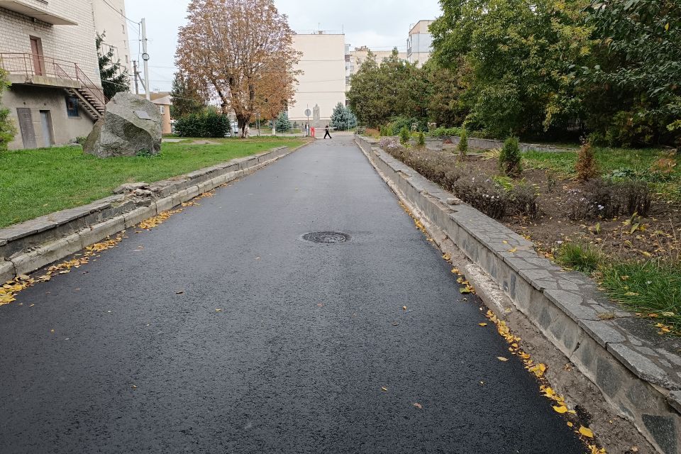 Зробили прохід до мосту і дорогу до моргу