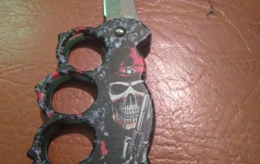 «У кожного військового є ніж для себе, а у мене — ніж для орка»