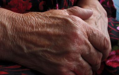 «Cина забрали в армію, він мене доглядав»