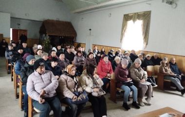 «Вода хороша», по 10 тисяч з будинку: головне зі зборів по будівництву водогону у селі Козятин