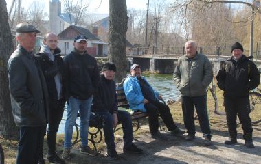 «Після провід запрошуємо на суботник. Після прибирання всіх чекатиме шашлик»