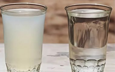 Вода мутна і з запахом, але по мікробіології — в нормі