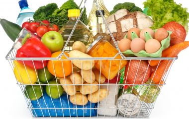 Запасалися продуктами та електроенергією