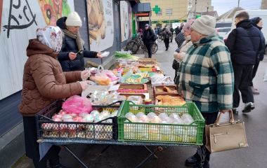 Волонтери-господині з Дубових Махаринців наготували перед Пасхою смакоти
