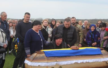 Батьки втратили любого сина, а побратими експерта бойових літальних апаратів.