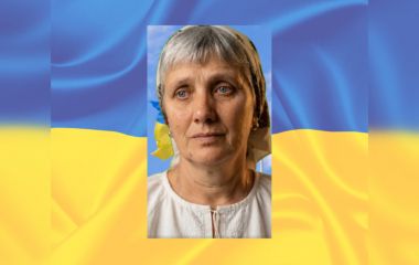 «Цей погляд на фоні мелодії — щось неймовірне». Увіковічнили у музиці образ матері загиблого Героя