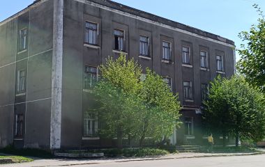 Претендентів стало троє: аукціон із продажу стоматцентру таки відбувся