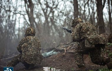 Пекельна доба на фронті — наші воїни відбили понад дві сотні атак по всій лінії вогню