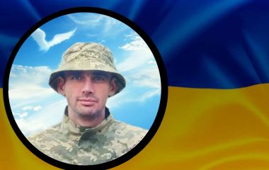 Махнівська громада з болем і шаною згадує Героя Євгенія Антонюка