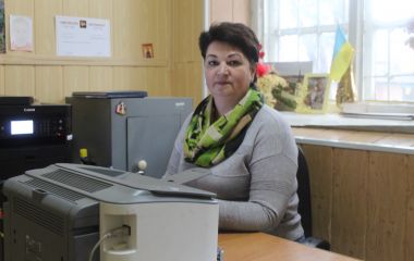 Помирає поки більше ніж народжується, а от з весіллями у нас справжній бум