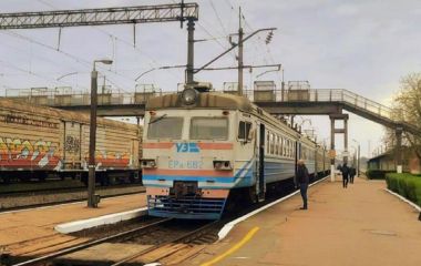Вечірні електрички на Бердичів та з Вінниці будуть трохи пізніше