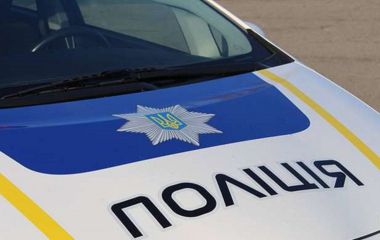 Невідомі тероризували мешканців вулиці Єдності, коли люди викликали поліцію — вони втекли