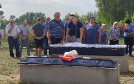 Навіки в пам’яті, назавжди у строю. У Лозівці прощалися з Воїном Олександрем Барчуком