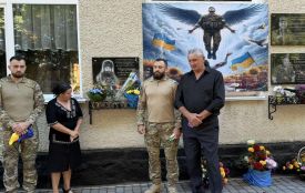 У Миколаївці відкрили меморіальну дошку Герою Дмитру Чуприні