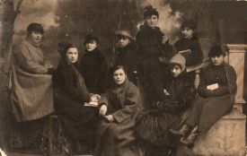 Один вихідний, а на концерт — лише з дозволу директора: як вчилися у жіночій гімназії Козятина понад сто років тому