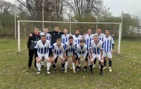 Ветерани розібралися з «Ружином» а «Локомотив» з «Медведями»