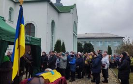 Петро служив у АТО і захищав Україну з 2022. В жовтні 2025 прийняв останній бій