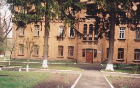 Понад 100 років тому поміщиця Струкова передала в дар свої землі для школи у Махаринцях