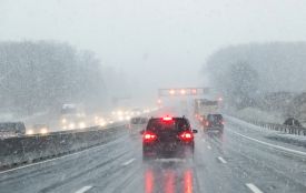 Різке похолодання та мокрий сніг насуваються на Україну