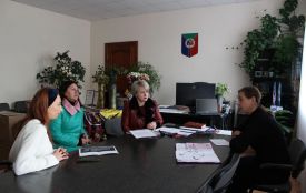 Говорили про житло для ВПО, лікування та доплату вчителям