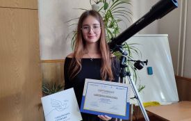 Ярослава Шевченко з Козятина перемогла у конкурсі і отримала ваучер на придбання телескопу