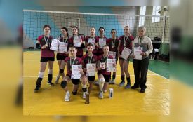 Волейболістки з Козятина привезли у рідне місто омріяний Кубок обласної дитячої ліги