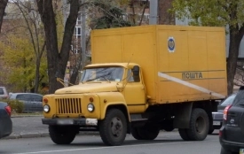 На аукціон виставили понад 40 авто Укрпошти. Одна — з Козятина